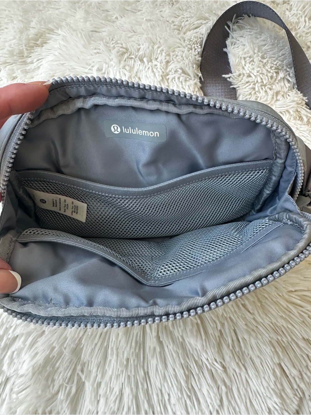 LULULEMON Quilted Grid Belt Bag Grey Sage 1.5L Crossbody Fanny Pack Retired - Picture 5 of 7